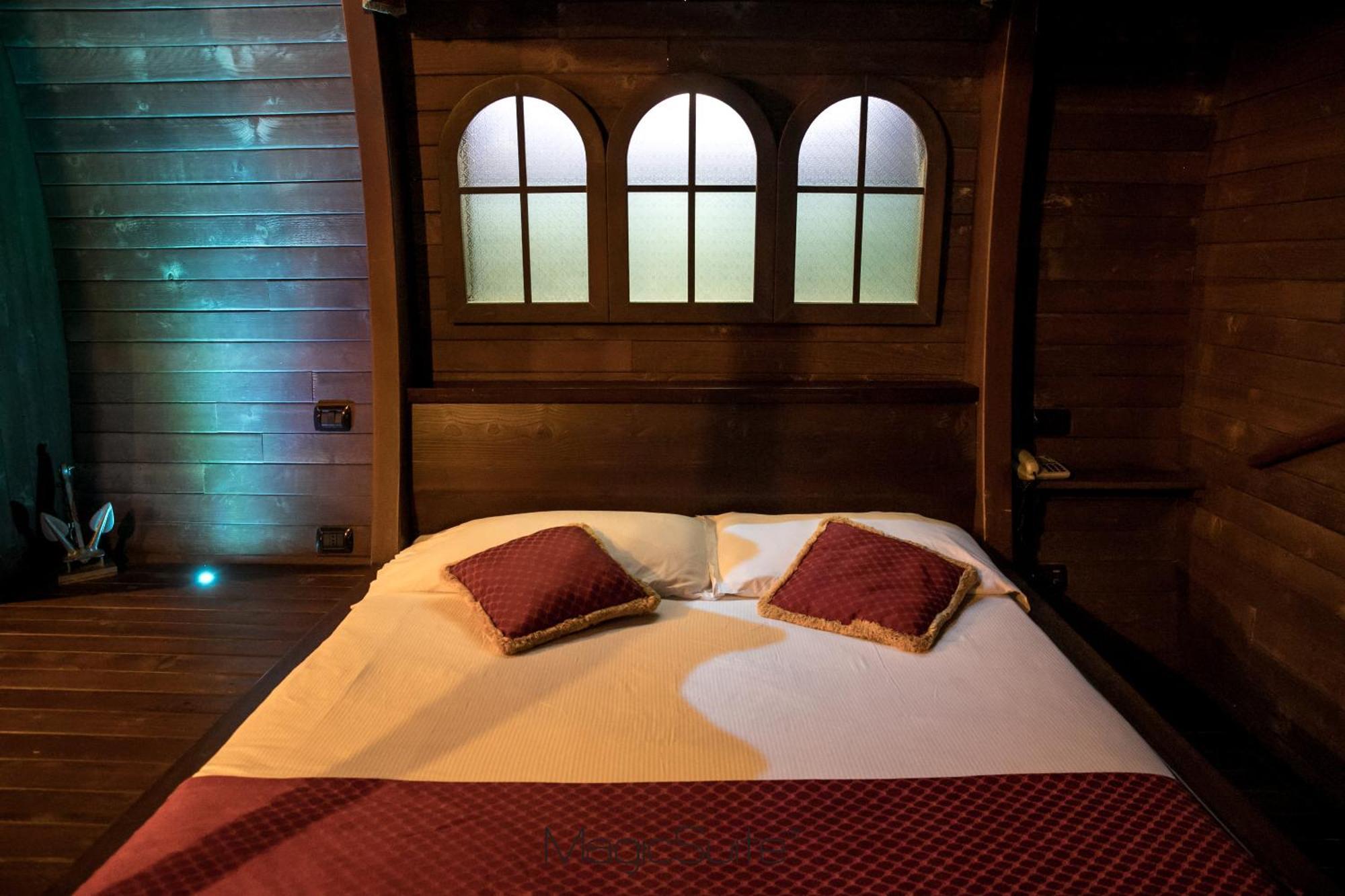 Hotel Carosello Понтеканьяно Экстерьер фото