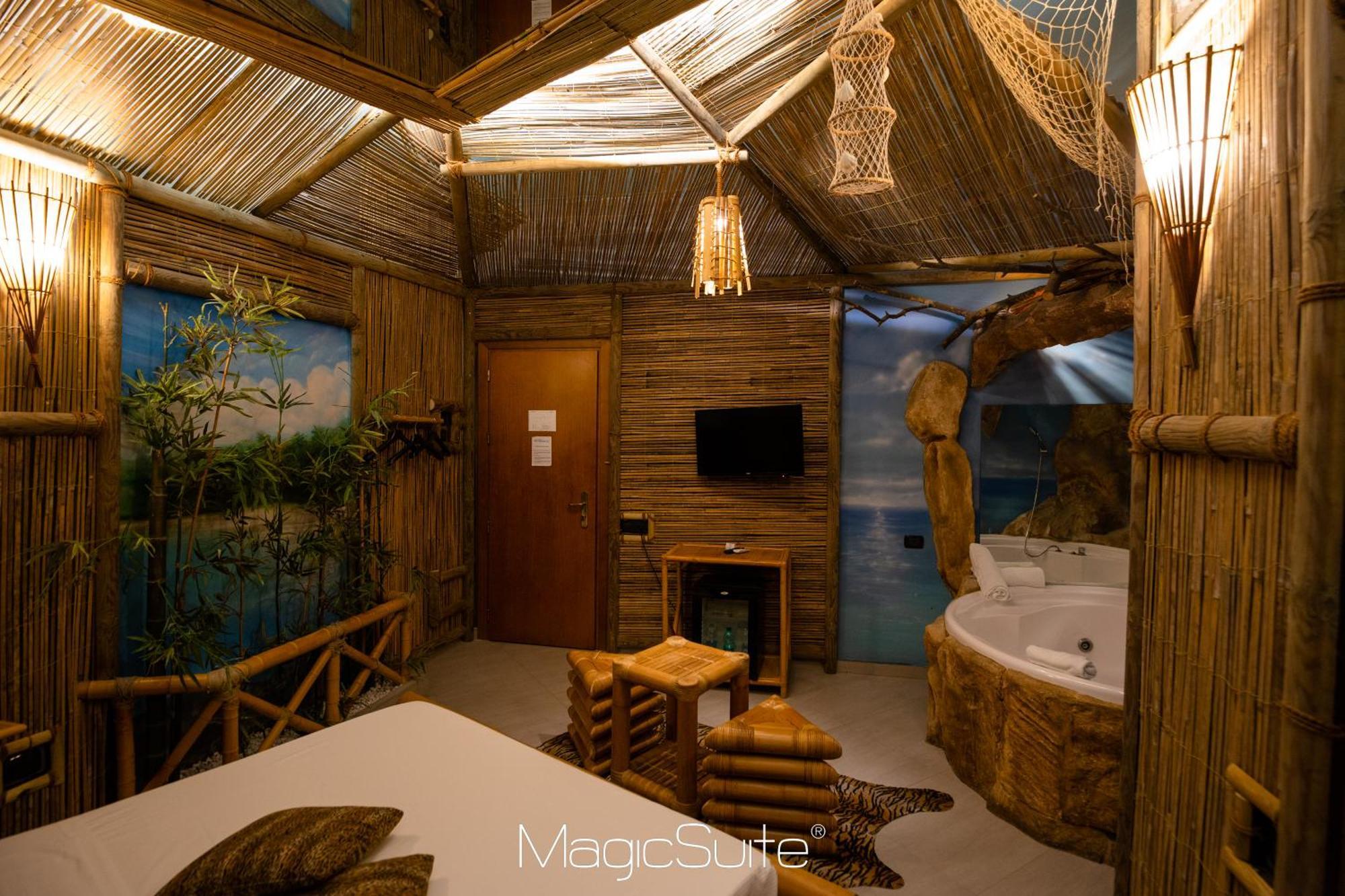 Hotel Carosello Понтеканьяно Экстерьер фото